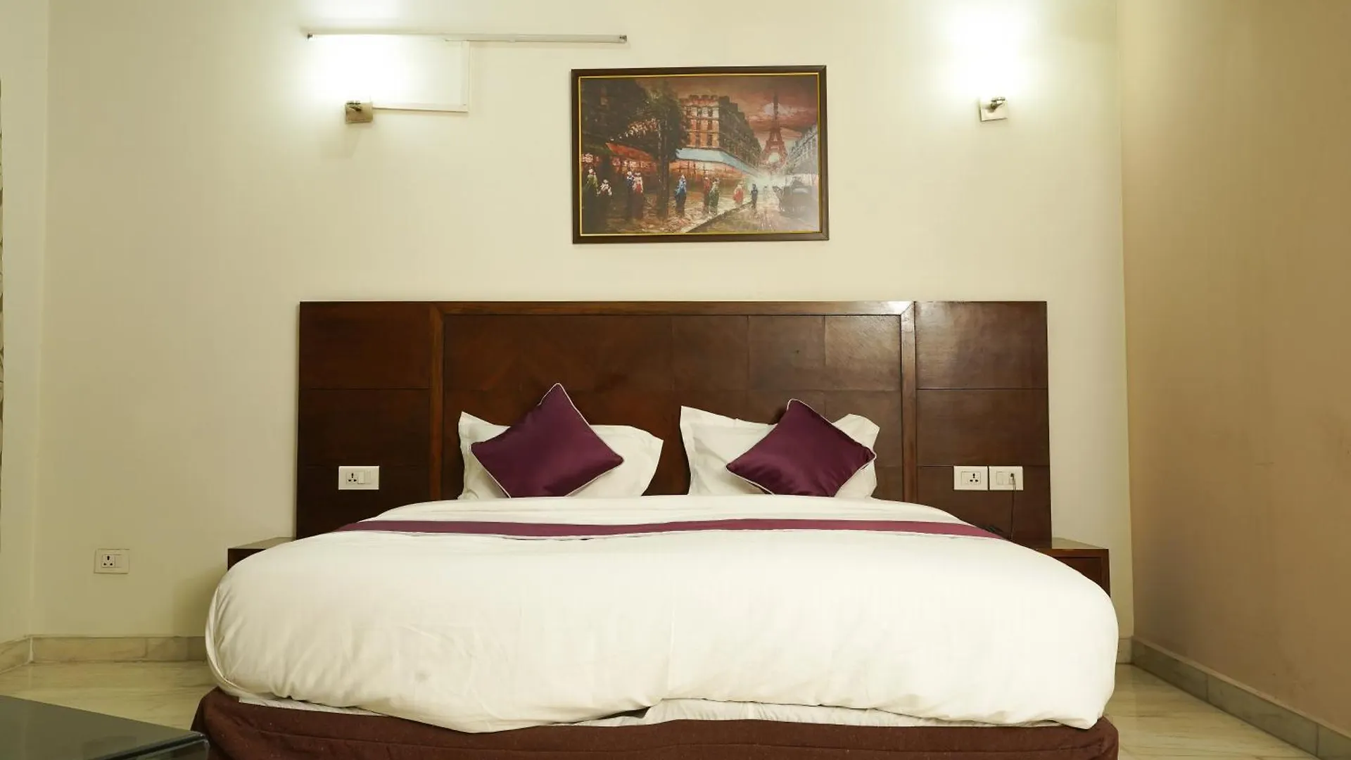 Lime Tree Hotel - Near Medanta Hospital Γκουργκάον Ινδία