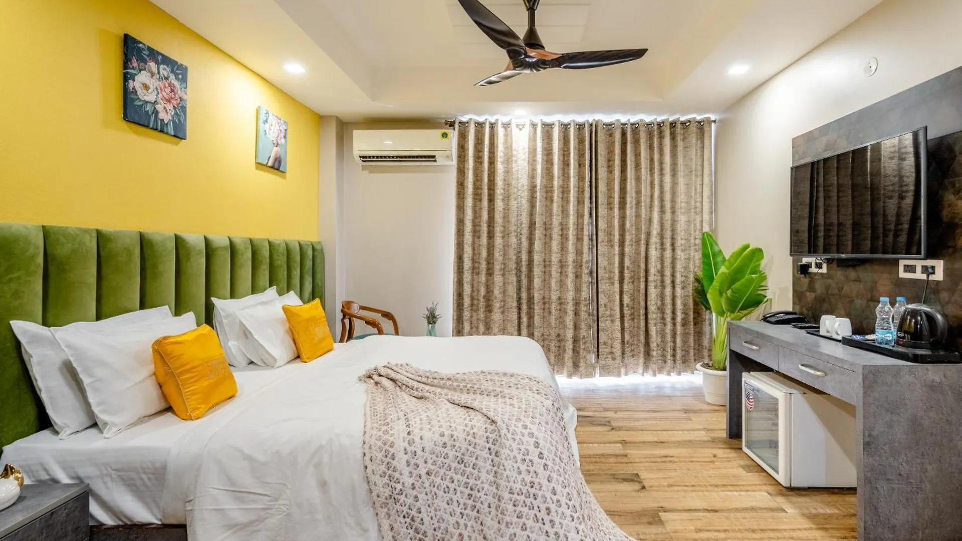 Lime Tree Hotel - Near Medanta Hospital Γκουργκάον
