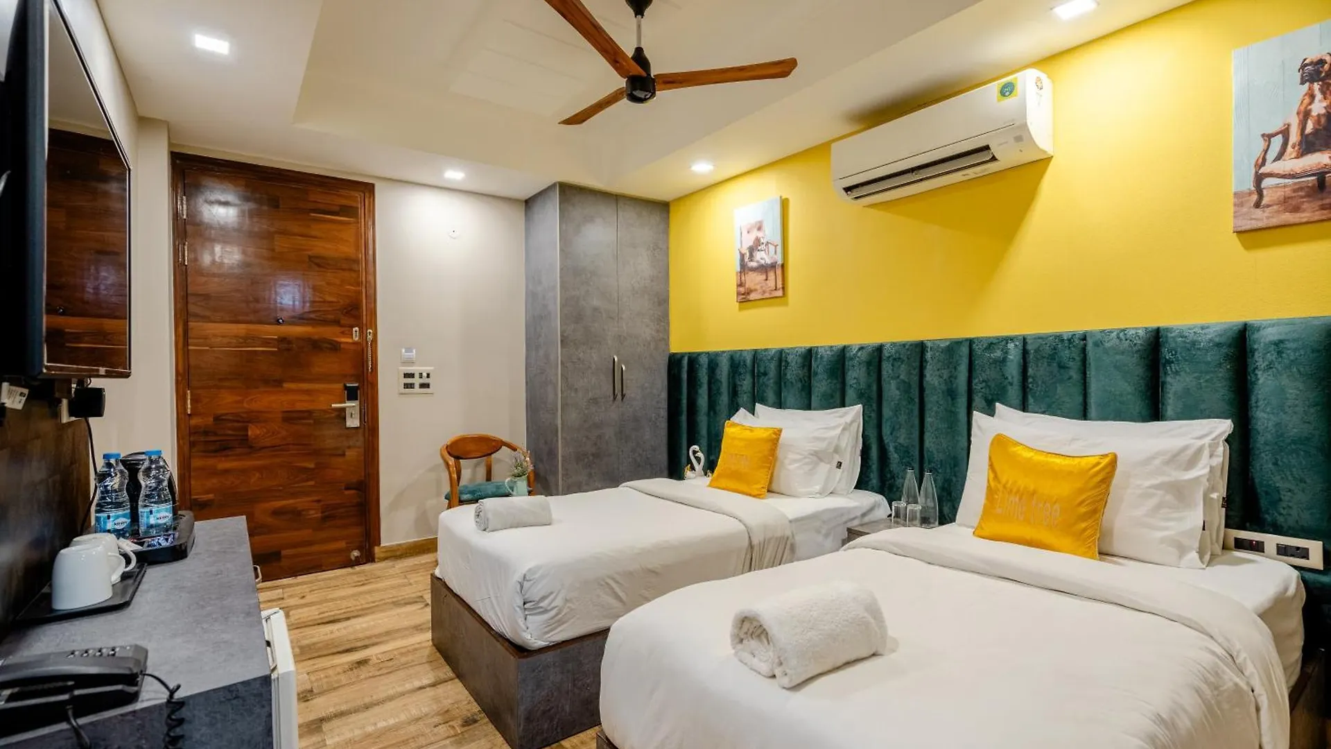 Lime Tree Hotel - Near Medanta Hospital Γκουργκάον